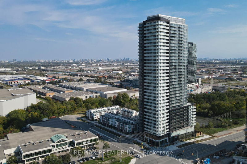 home for lease on 1504-7895 Jane Street