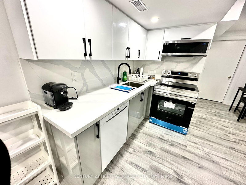 Bsmt - 29 Eminence Rd, Vaughan, L4K 5K1 | Image 3