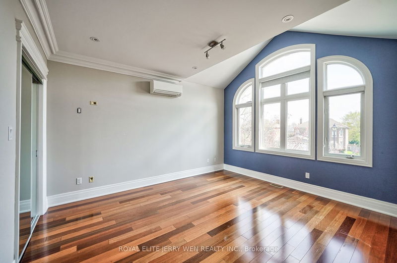 26 Ellsworth Ave  Richmond Hill, L4C 9N8 | Image 20