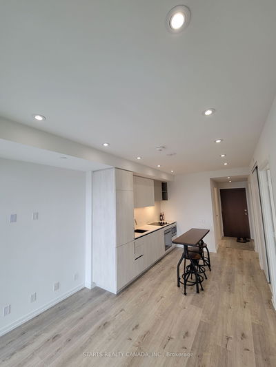 Unit 1007 — 1000 Portage Pkwy, Vaughan - Vaughan Corporate Centre image-0-1