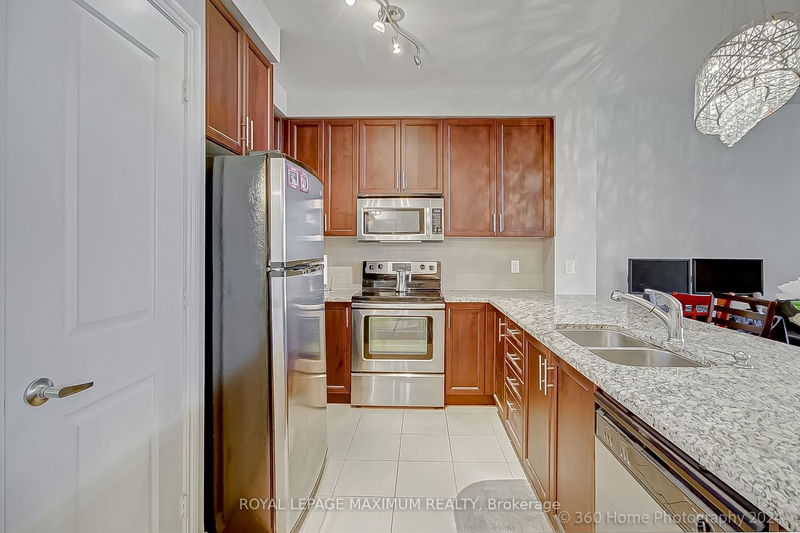  706 - 9245 Jane St  Vaughan, L6A 0J9 | Image 17