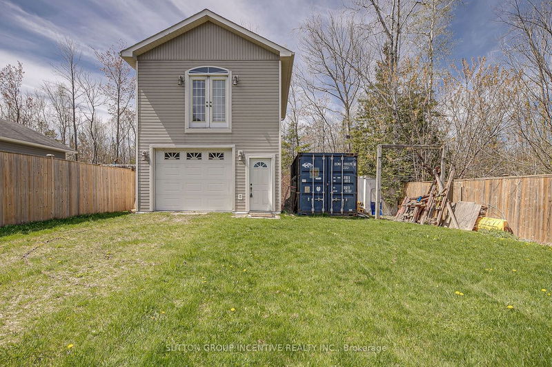 2616 Leonard St W Innisfil, L9S 3T7 | Image 3