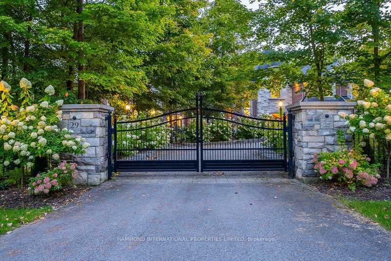 29 Moraine Forest Tr, Whitchurch-Stouffville, L4A 7X5 | Image 3