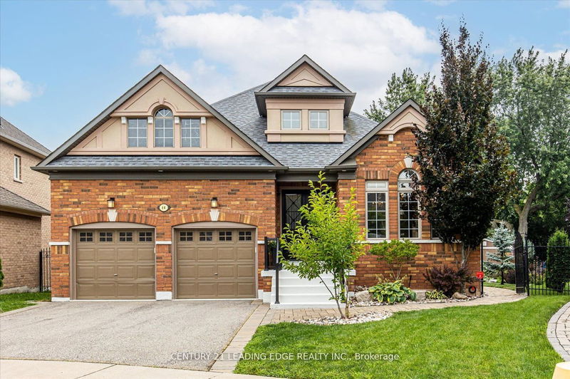 64 Miles Hill Cres  Richmond Hill, L4E 4Y9 | Image 1