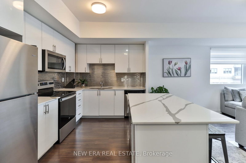 803 - 5279 Highway 7 Rd, Vaughan, L4L 0J1 | Image 2