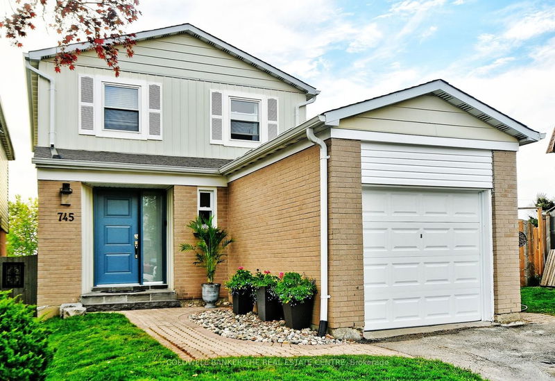 home for sale on 745 Pam Crescent