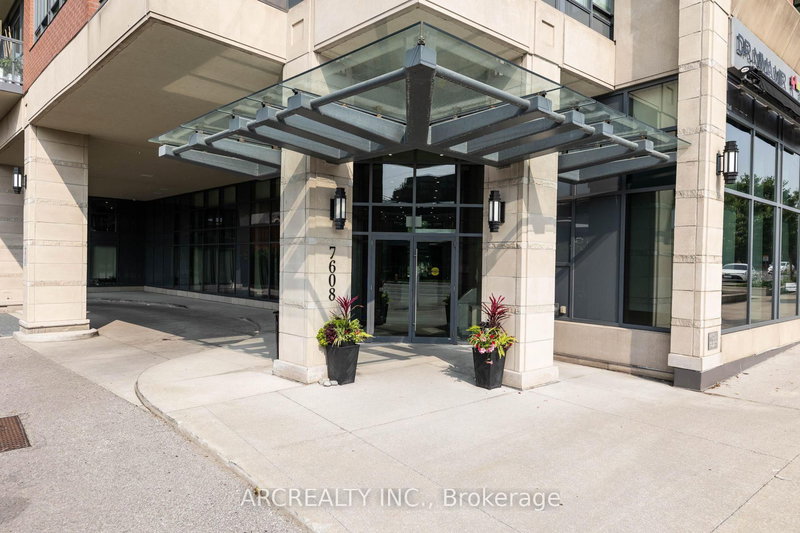 618 - 7608 Yonge St, Vaughan, L4J 0J5 | Image 2
