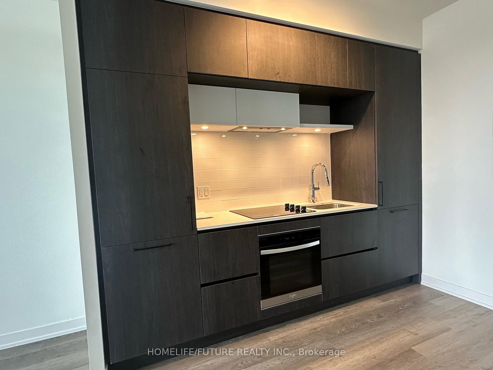 2 DAVID EYER Road, Unit 721 - Photo 6