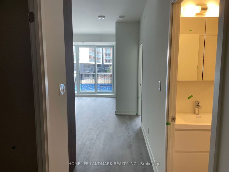 home for lease on C-502-38 Simcoe Prom