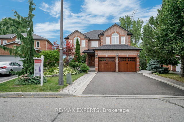 122 Hammerstone Crescent