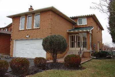 Detached House sold at 329 Atha Avenue, Richmond Hill, Ontario, L4C6A8 - Harding - MLS: N832862