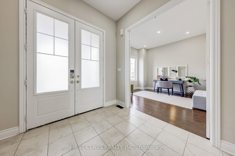 60 MATCH POINT Crt, Aurora, L4G 3J1 | Image 3