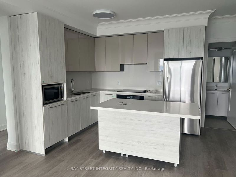 home for lease on 1607-8 Water Walk Drive