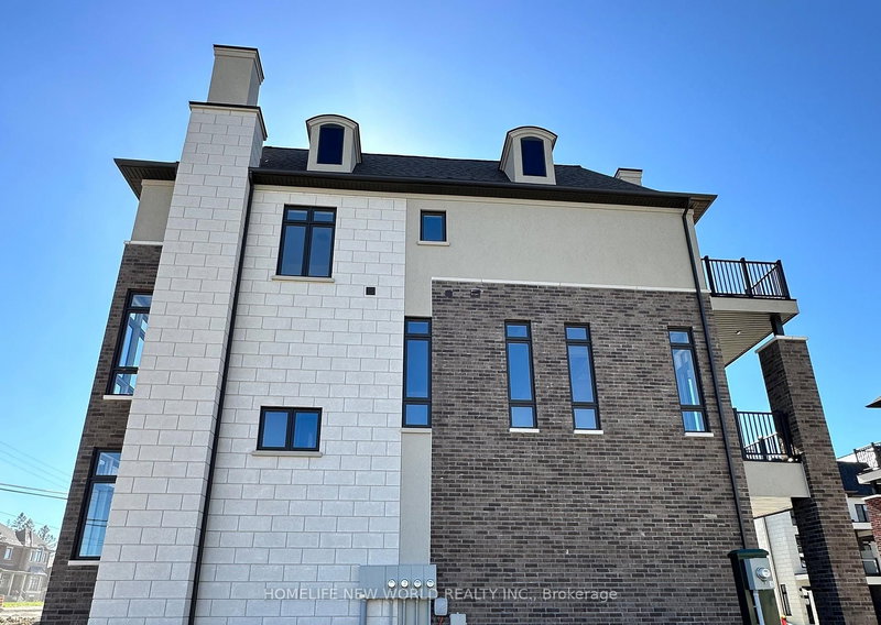 324 King Rd, Richmond Hill, L4E 1L4 | Image 2