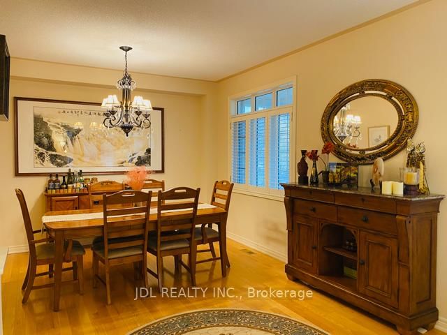 2 Catalina Cres, Richmond Hill, L4S 2G2 | Image 2