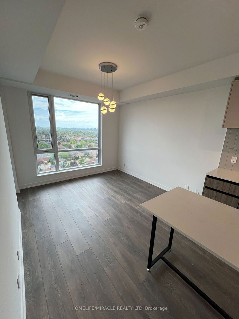 home for lease on 1606-7950 Bathurst Street