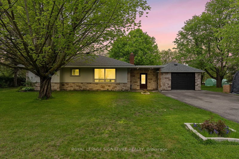 home for sale on 3 Patricia Crescent