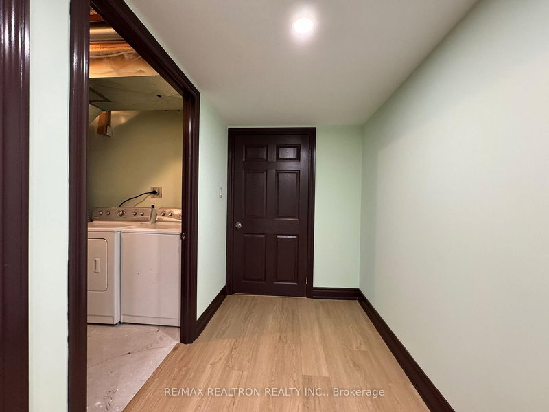 742 Hammersly Blvd, Markham, L6E 2B2 | Image 2