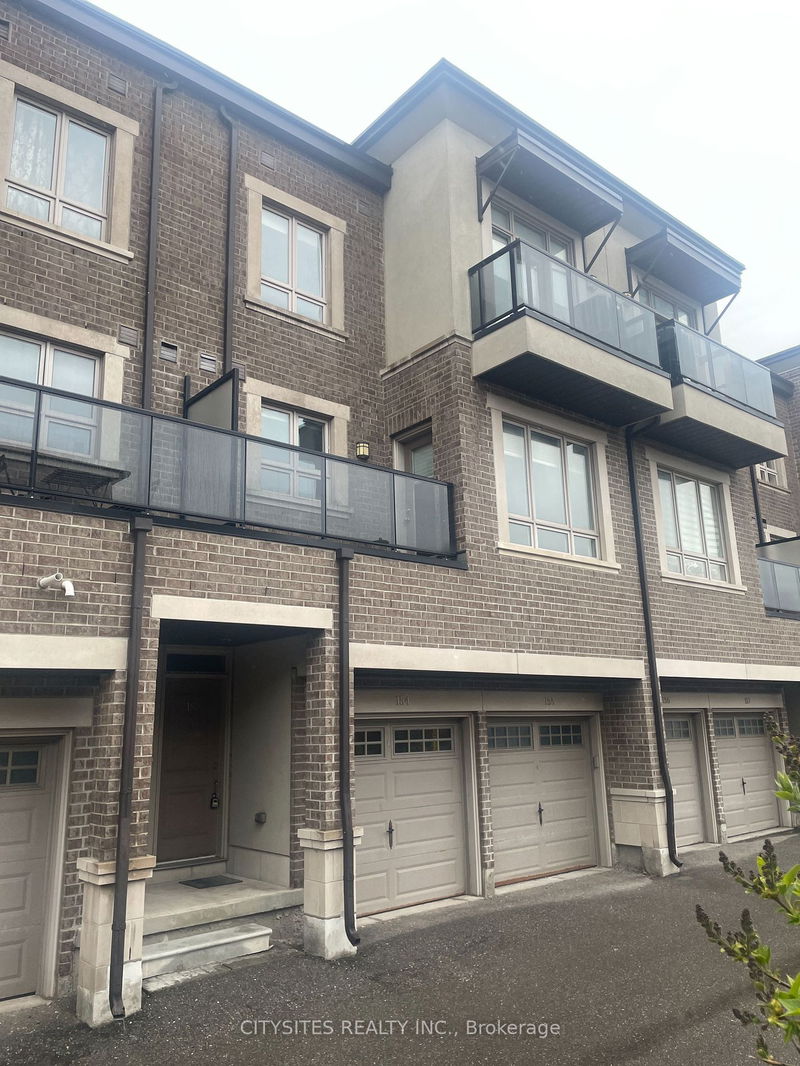 home for lease on 18-9621 Jane Street