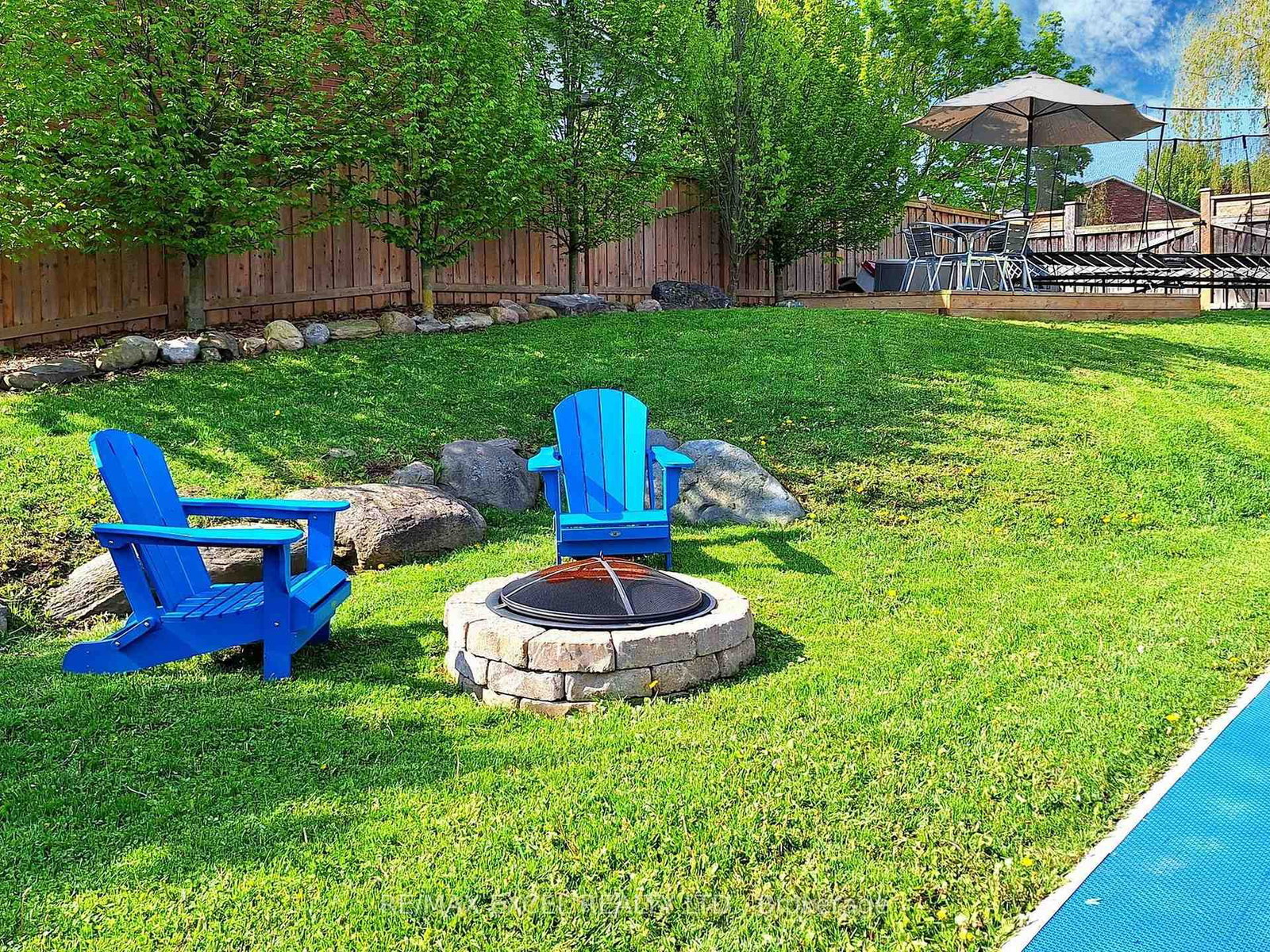 Listing Image 7