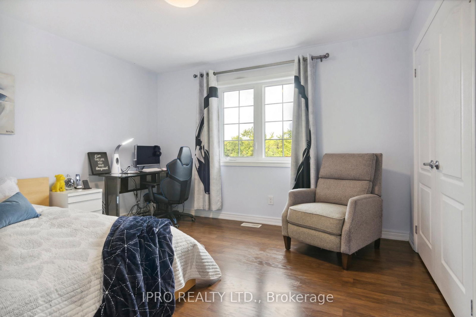 Listing Image 23