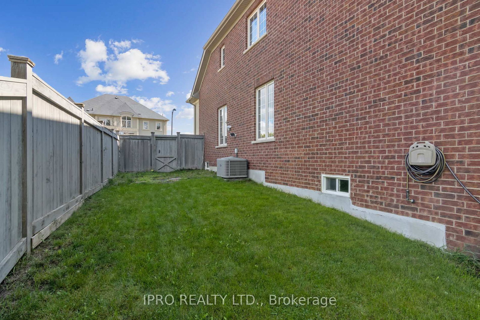 Listing Image 32