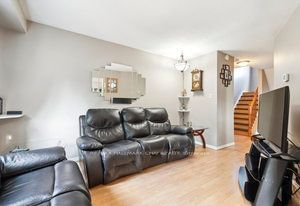 7 O'Leary Crt  New Tecumseth, L0G 1W0 | Image 6