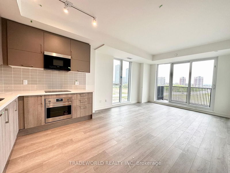 home for lease on C609-38 Simcoe Promenade