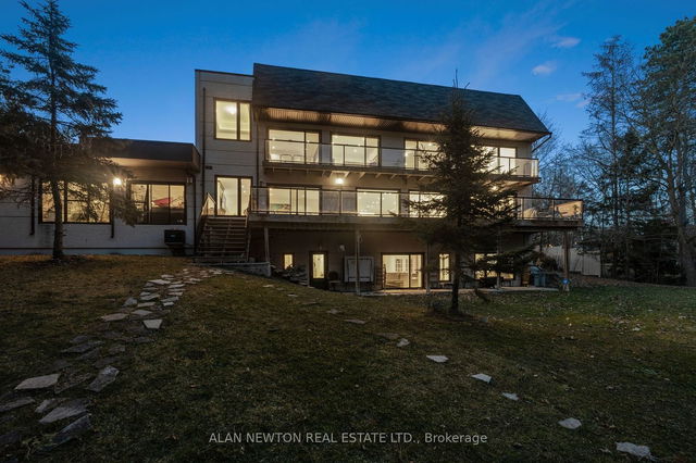 7 Albion Close