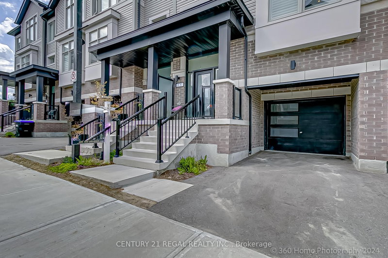 18 Totten Tr, New Tecumseth, L0G 1W0 | Image 2