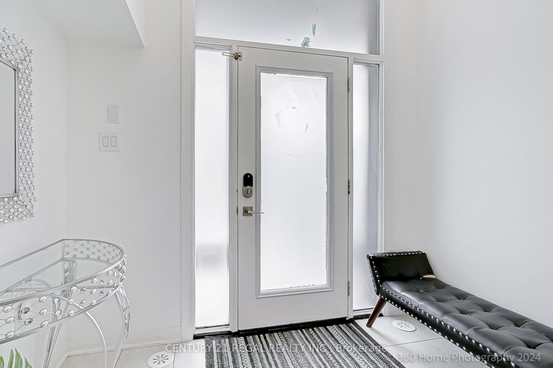 18 Totten Tr, New Tecumseth, L0G 1W0 | Image 3