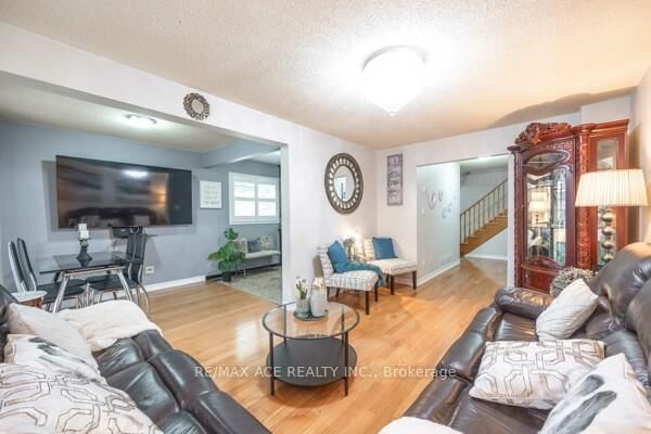Listing Image 11