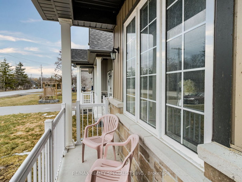 1951 METRO Rd N, Georgina, L0E 1L0 | Image 3