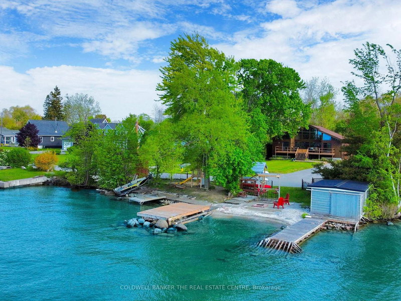 33 Lake Dr E, Georgina, L4P 3E9 | Image 2