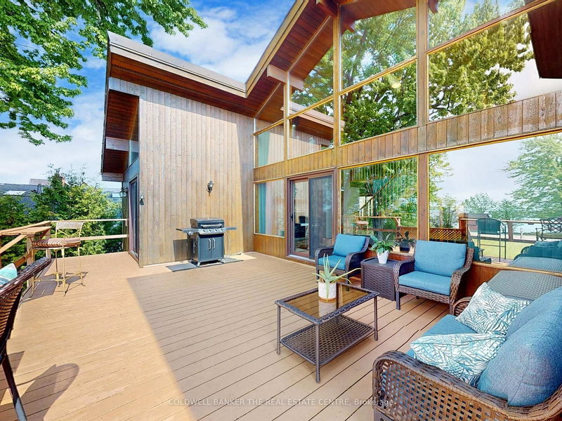 33 Lake Dr E, Georgina, L4P 3E9 | Image 3