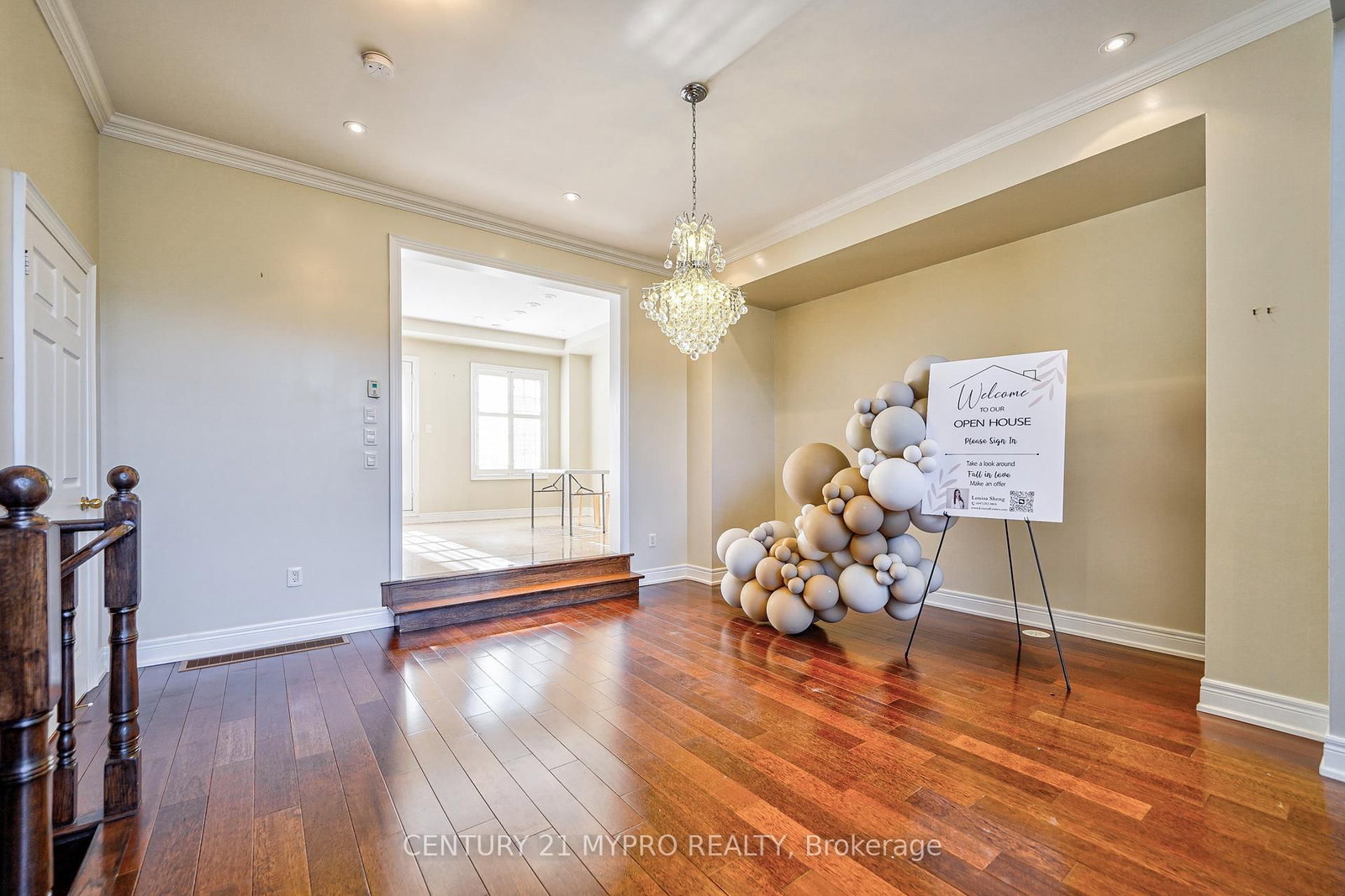 Listing Image 7