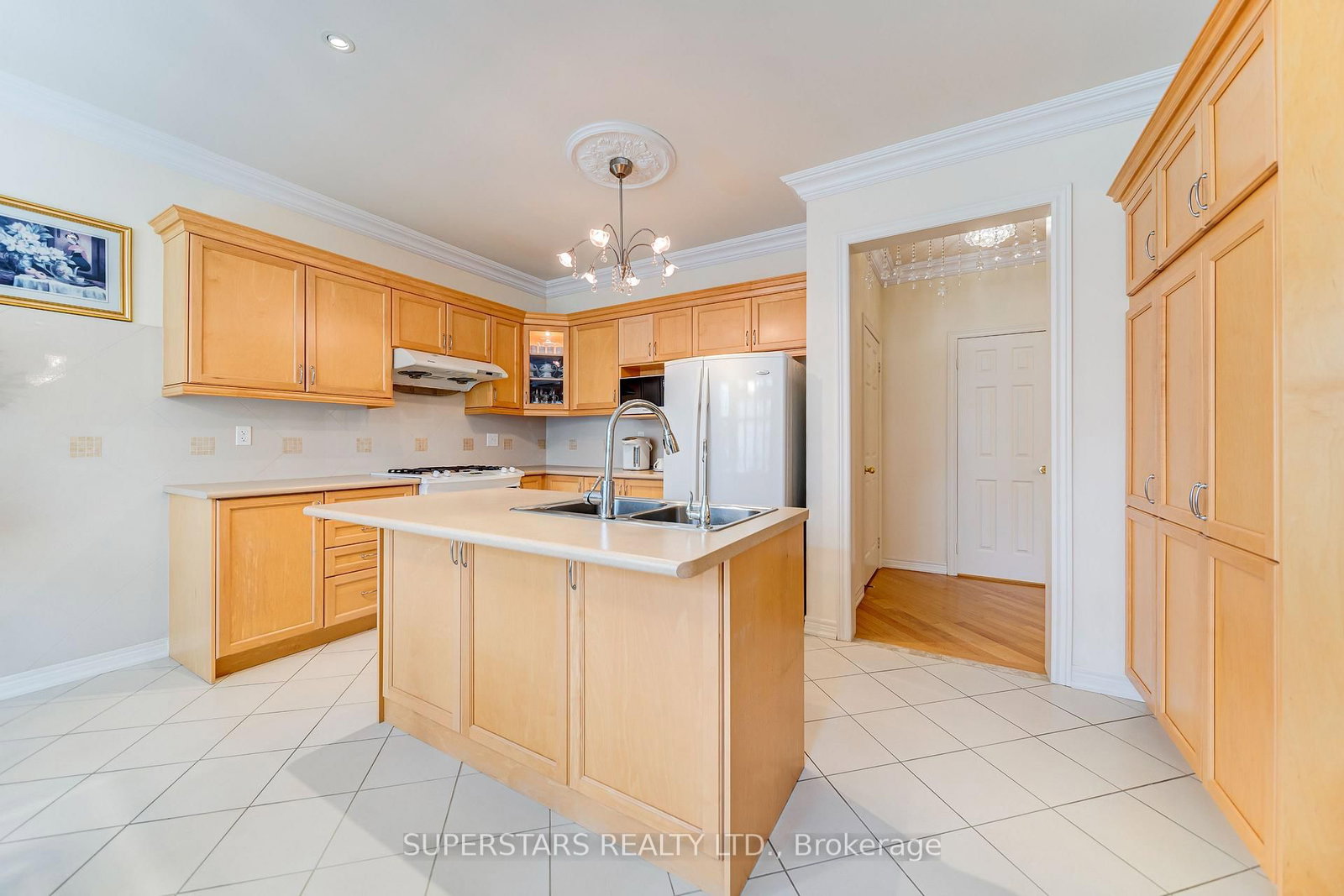 Listing Image 16
