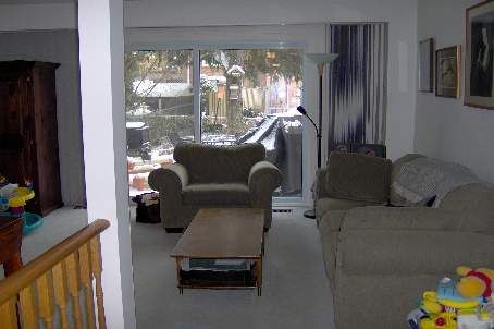 122 Tamarack Dr, Markham, L3T4X4 | Image 2