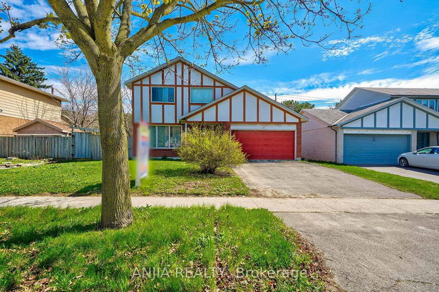 31 Hamilton Hall Drive