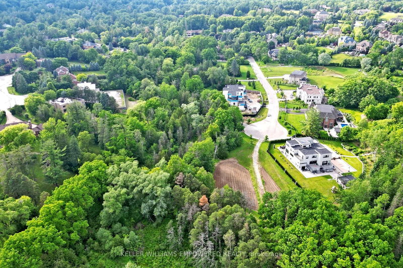 2 Honey Locust Crt  Vaughan, L6A 1G2 | Image 12