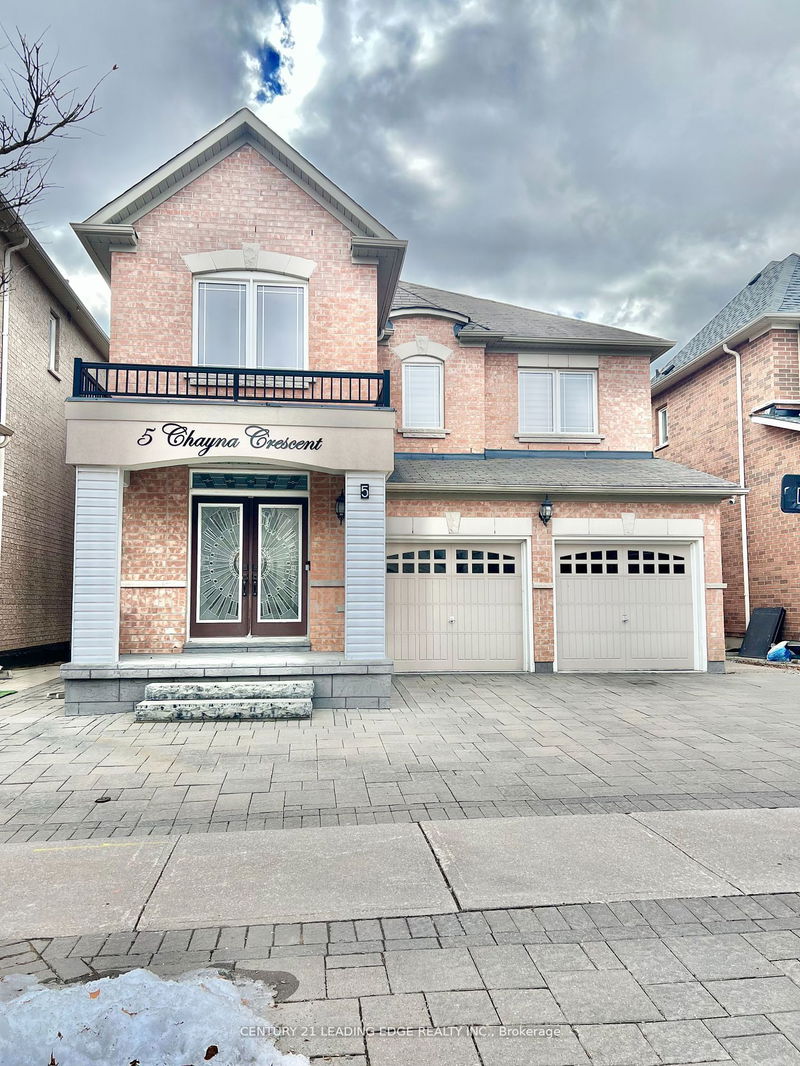 home for lease on 5 Chayna Crescent N