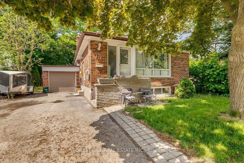 home for sale on 421 Fernleigh Circle S