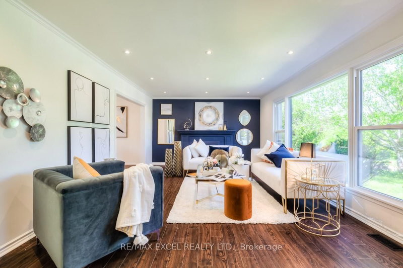 39 Milne Lane, East Gwillimbury, L0G 1R0 | Image 3