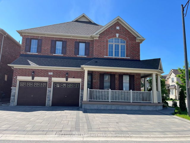 25 Ken Sinclair Crescent