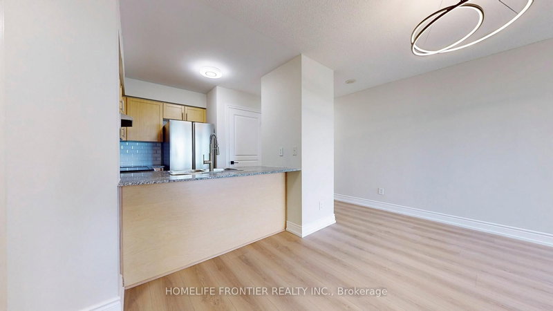 1007 - 7 North Park Rd, Vaughan, L4J 0C9 | Image 3