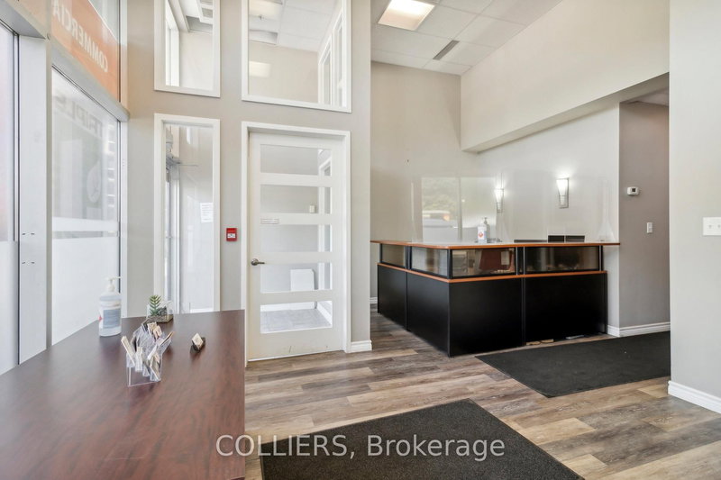 3 - 140 Holland St, Bradford West Gwillimbury, L3Z 1R7 | Image 3