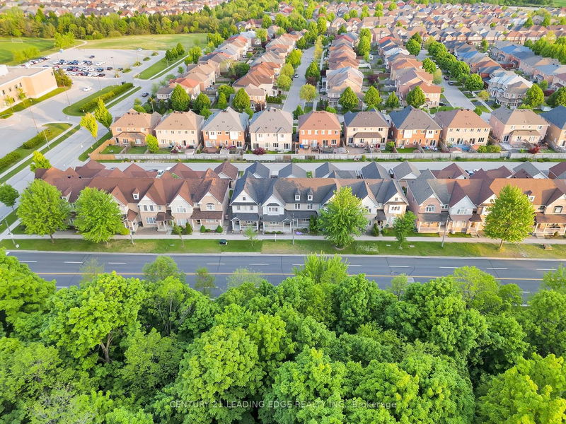 home for sale on 883 Bur Oak Avenue