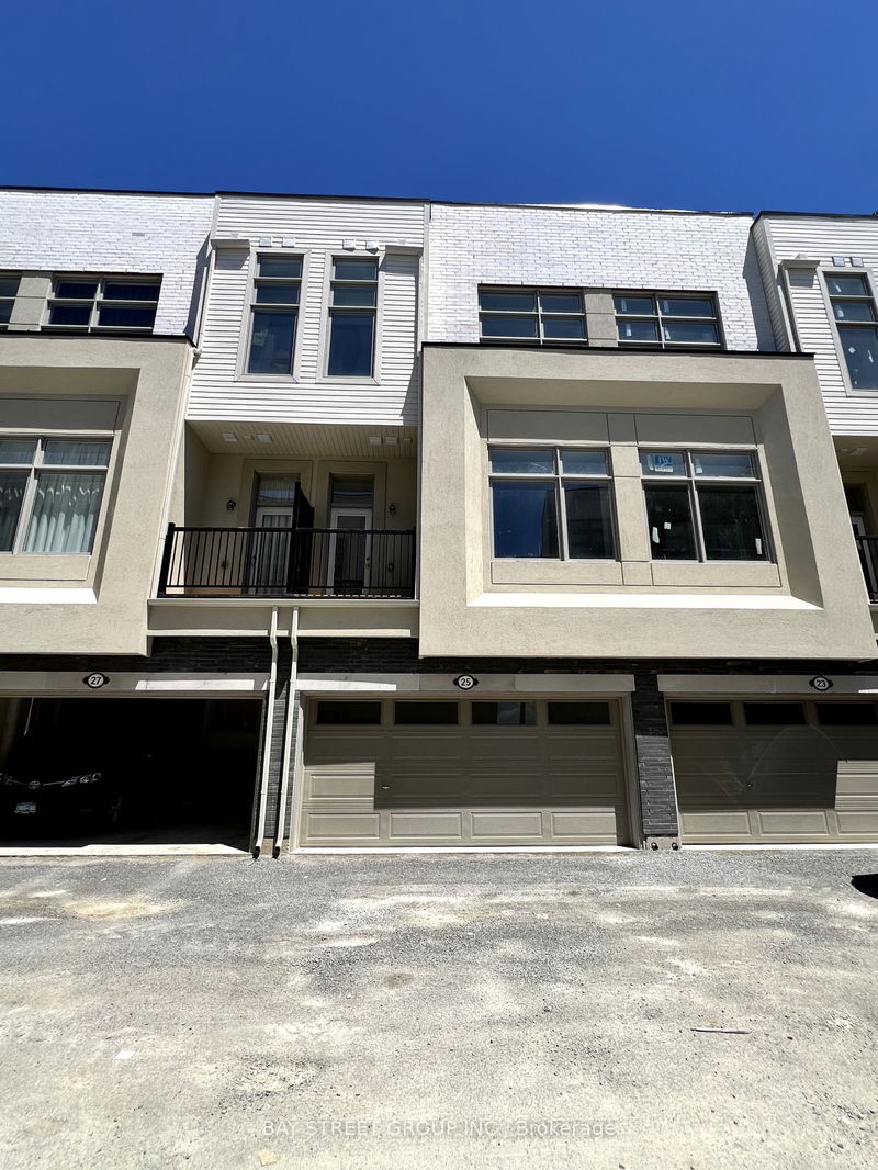 home for lease on 25 Albert Firman Lane