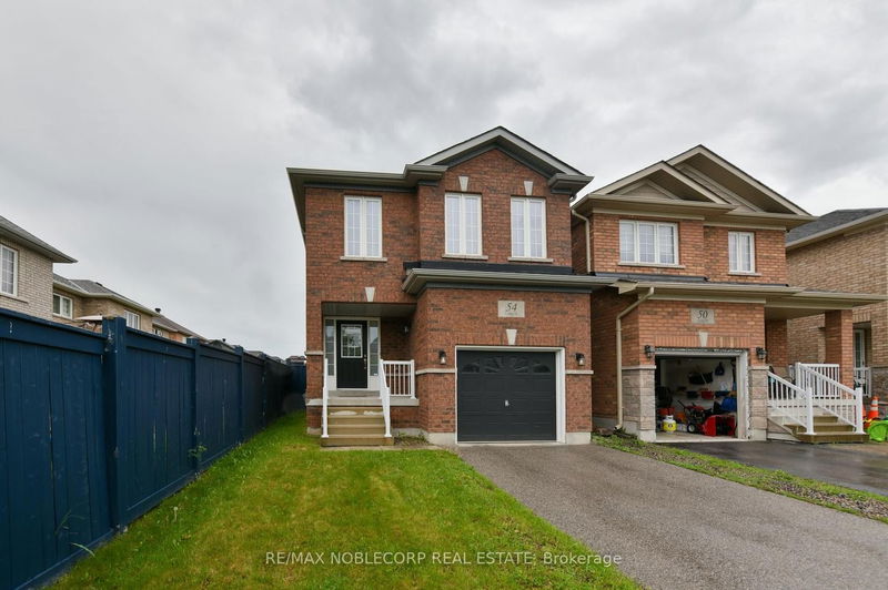home for lease on 54 Long Street