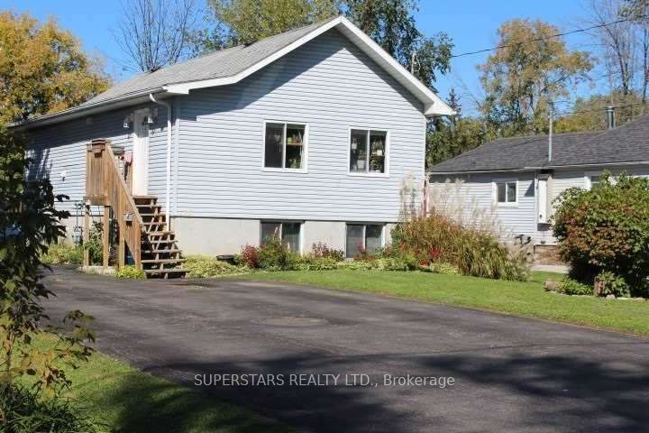 home for lease on Bsmt-276 Parkwood Avenue